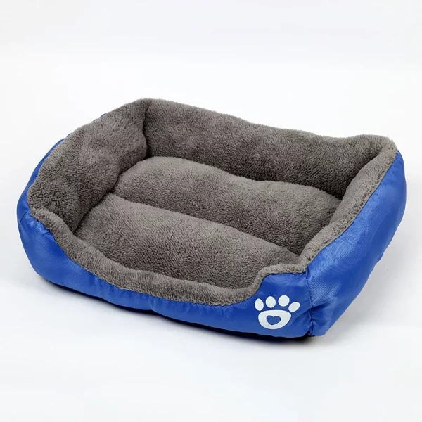 Panier pour chien peluche carré